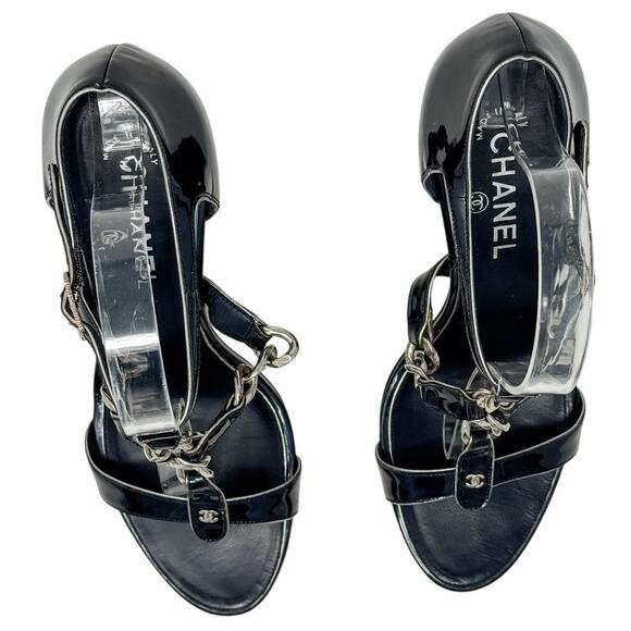 Chanel Patent & CC Logo Chain Link Navy Silver Block Heel Sandals size 39.5 - Picture 3 of 16